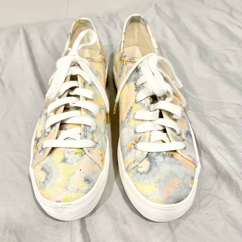 Keds triple kick platform tie dye sneakers, women’s size 8